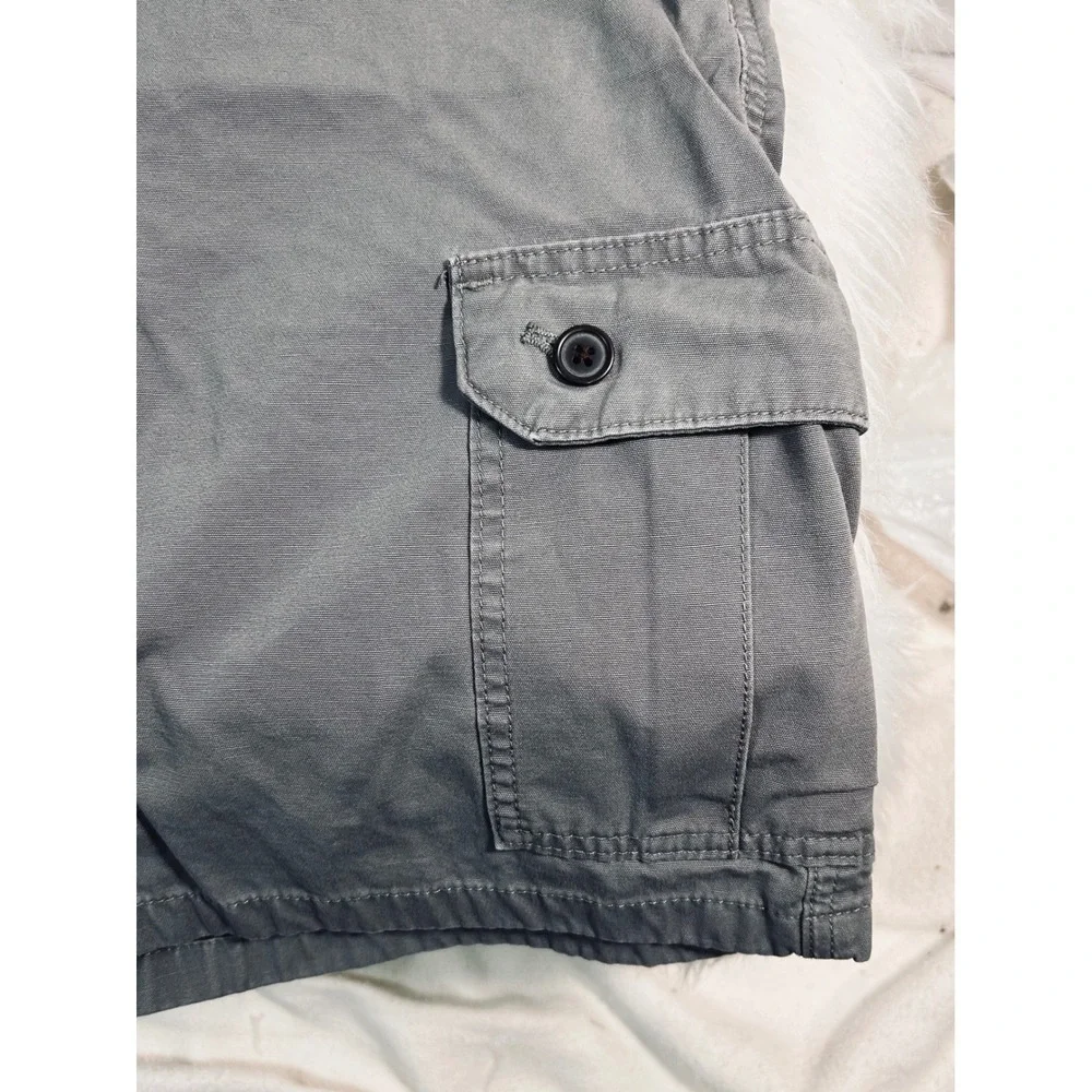 Chaps Mens Gray Cargo Shorts 100% Cotton Multi‎ Pocket Utility Casual Size 36